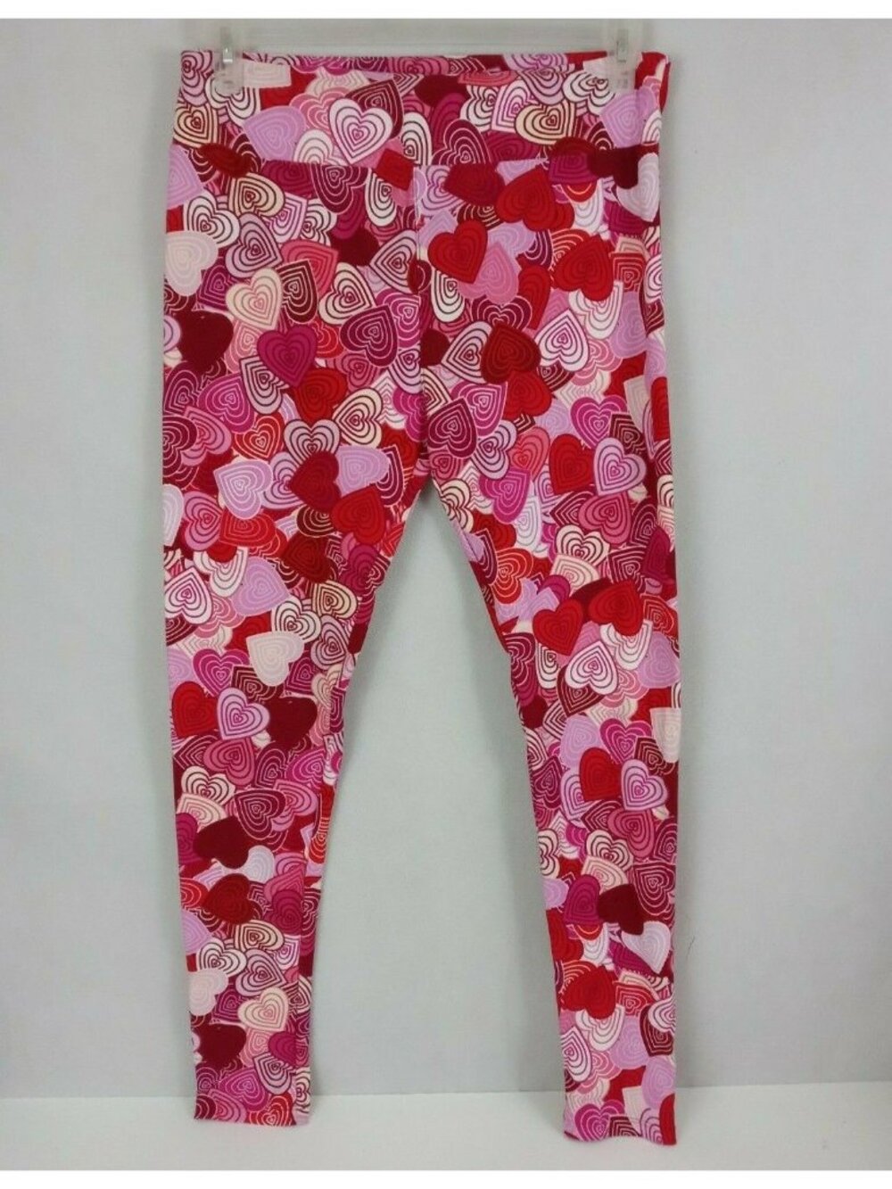 New LuLaRoe Tall & Curvy Leggings With Pink, Red, & White Hearts Design